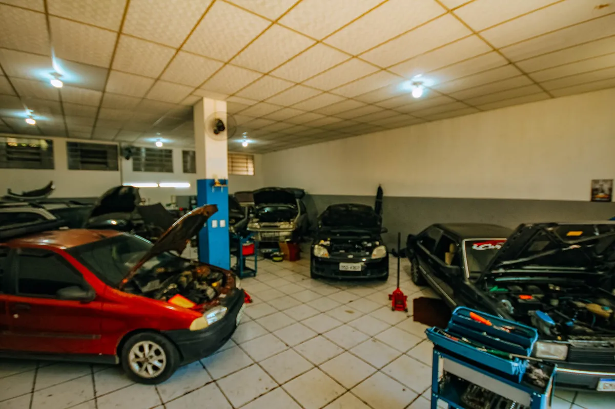 Área de Elevadores & Manutenção - Oficina mecânica em Jaguariúna